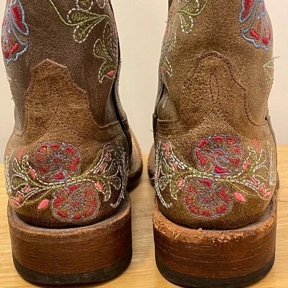 Macie Bean Brown Floral Embroidered Cowboy Boots - Picture 5 of 9